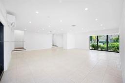 Picture of 1321 NE 173Rd St, North Miami Beach, FL 33162