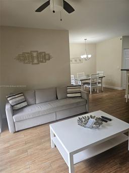 Picture of 19655 E Country Club Dr # 6106, Aventura, FL 33180