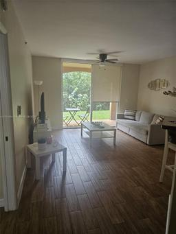 Picture of 19655 E Country Club Dr # 6106, Aventura, FL 33180