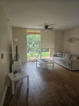 Picture of 19655 E Country Club Dr # 6106, Aventura, FL 33180