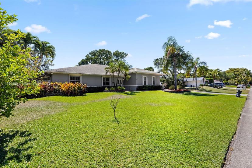 Picture of 8520 SW 181St St, Palmetto Bay FL 33157