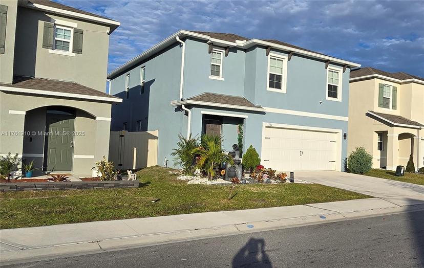 Picture of 1292 Cascades Ave, Davenport FL 33837