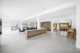 Picture of 1098 Hunting Lodge Dr, Miami Springs, FL 33166