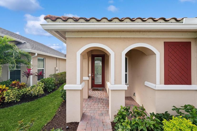 Picture of 9593 SW Royal Poinciana Dr, Port St. Lucie FL 34987