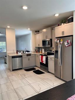 Picture of 600 NE 4Th Ter, Florida City, FL 33034