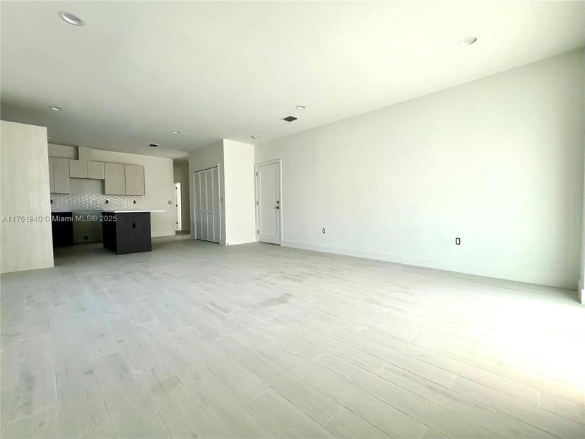 Picture of 6820 NW 6Th Ct, Miami FL 33150