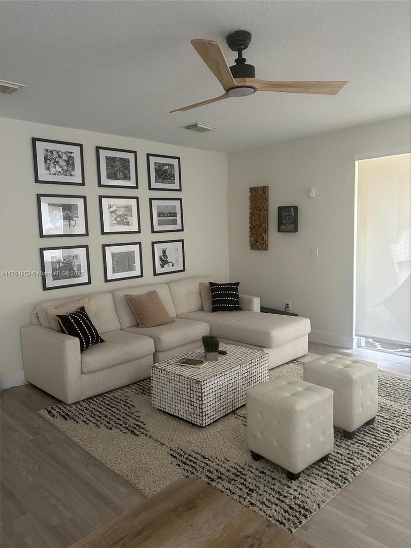 Picture of 11259 NW 79Th Ln, Doral FL 33178