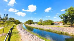 Picture of 6110 S Waterway, Miami, FL 33155