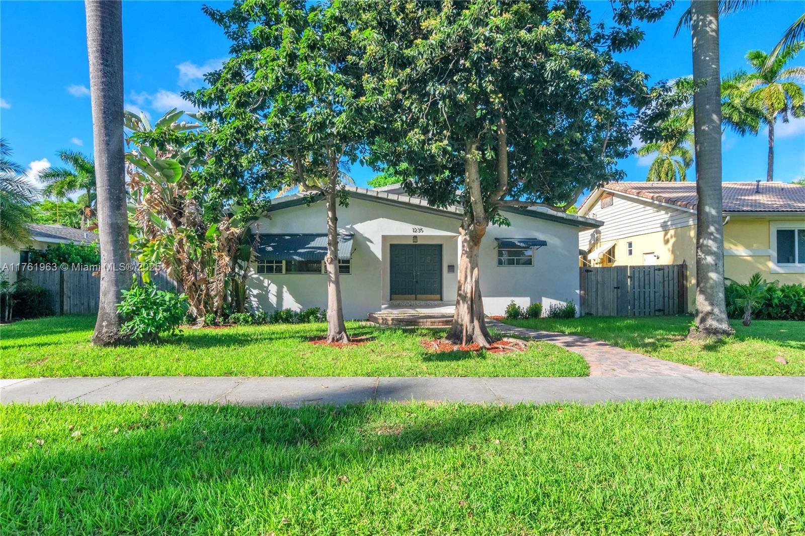 Picture of 1235 Tyler St, Hollywood, FL 33019