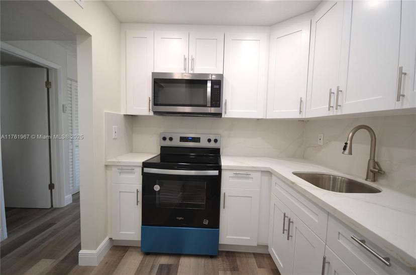 Picture of 6070 W 18Th Ave # 310, Hialeah FL 33012