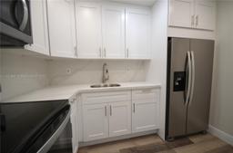 Picture of 6070 W 18Th Ave # 310, Hialeah, FL 33012