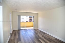Picture of 6070 W 18Th Ave # 310, Hialeah, FL 33012