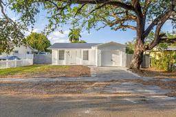 Picture of 6121 Hayes St, Hollywood, FL 33024