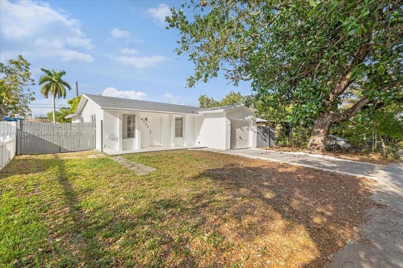 Picture of 6121 Hayes St, Hollywood FL 33024