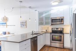 Picture of 5601 Collins Ave # 717, Miami Beach, FL 33140
