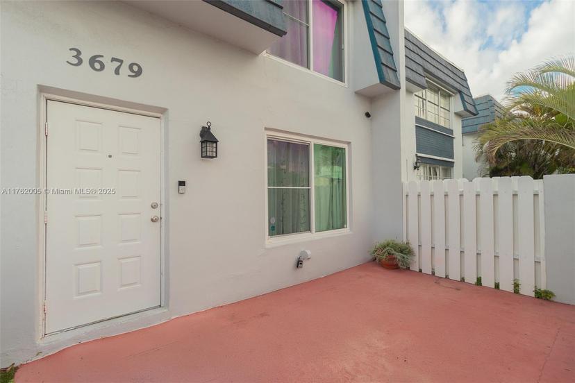 Picture of 3679 SW 59Th Ave # 108, Davie FL 33314