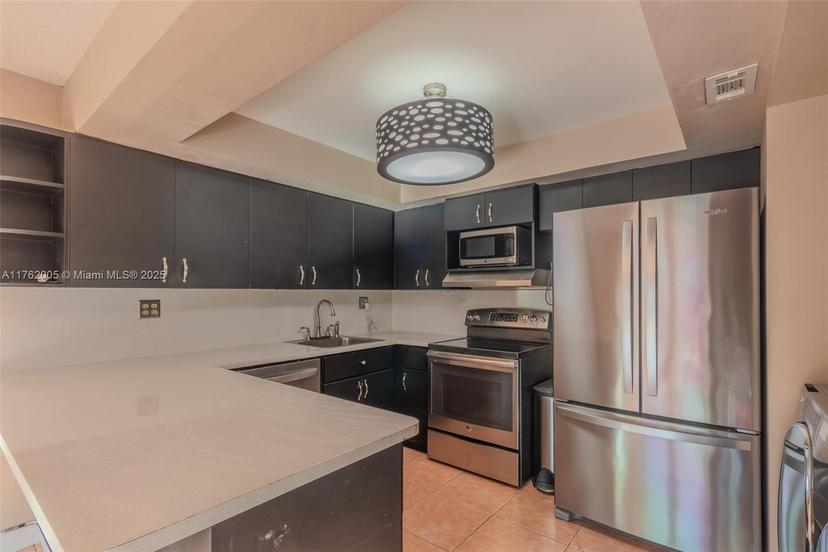 Picture of 3679 SW 59Th Ave # 108, Davie FL 33314