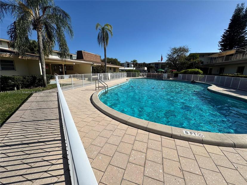 Picture of 16900 NE 14Th Ave # 214, Miami FL 33162