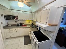 Picture of 16900 NE 14Th Ave # 214, Miami, FL 33162