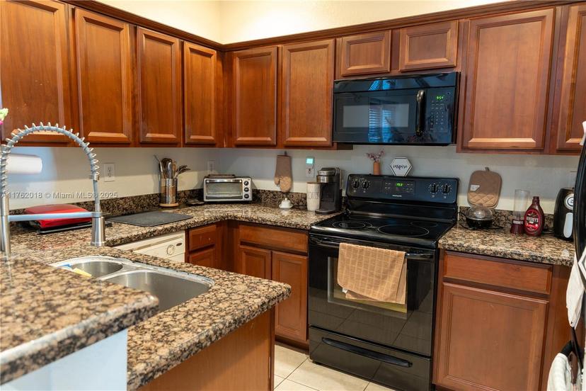 Picture of 27961 SW 140Th Ave # 27961, Homestead FL 33032