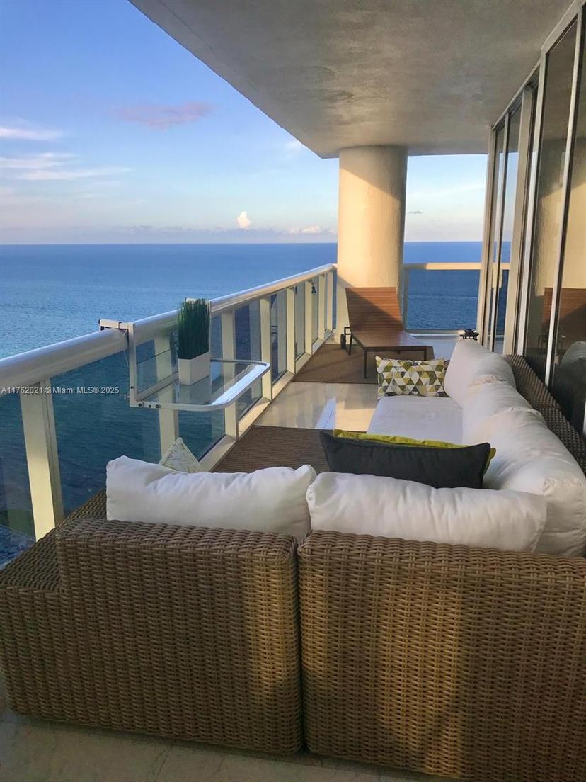 Picture of 1800 S Ocean Dr # 3310, Hallandale Beach FL 33009