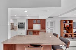 Picture of 3725 S Ocean Dr # 1024, Hollywood, FL 33019