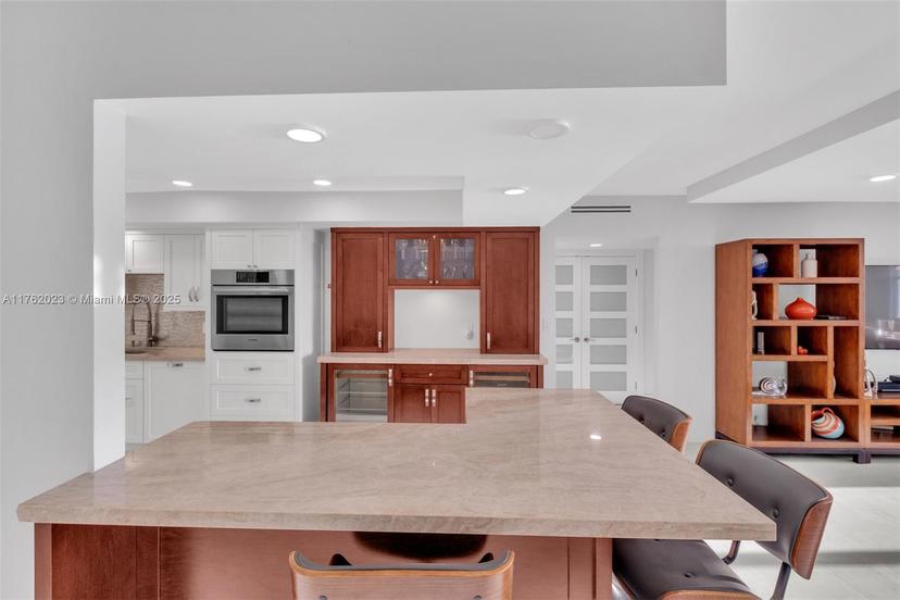 Picture of 3725 S Ocean Dr # 1024, Hollywood FL 33019
