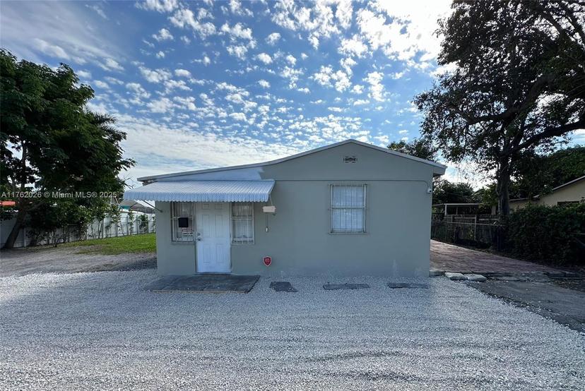 Picture of 1366 NW 103 St, Miami FL 33147