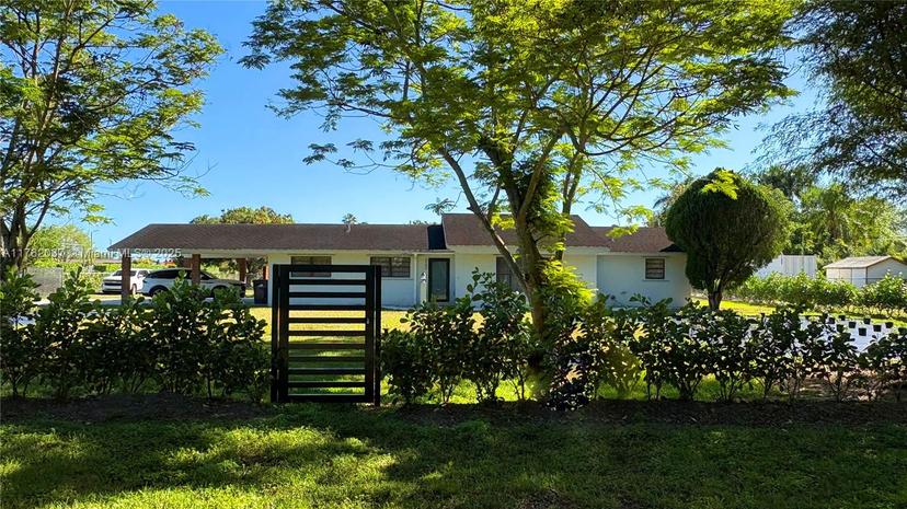 Picture of 19200 SW 220Th St, Miami FL 33170