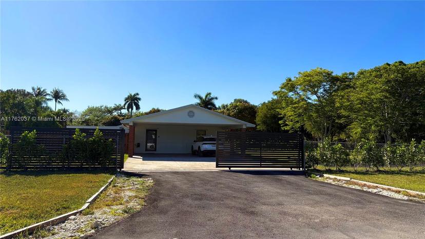 Picture of 19200 SW 220Th St, Miami FL 33170