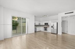 Picture of 234 NE 3Rd St # 1002, Miami, FL 33132