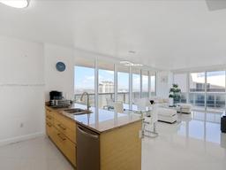 Picture of 1830 S Ocean Dr # 4508, Hallandale Beach, FL 33009