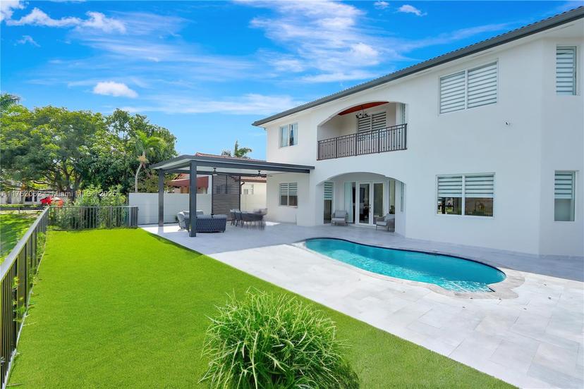 Picture of 6543 SW 162 Path, Miami FL 33193