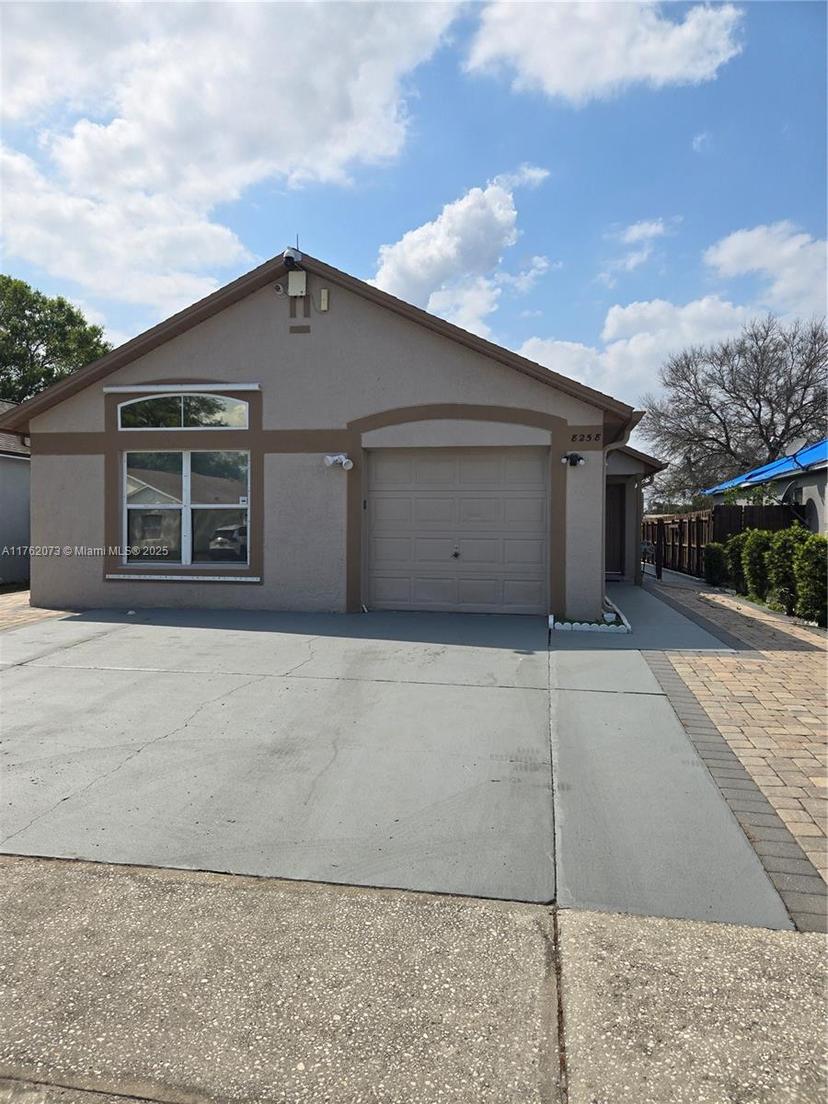Picture of 8258 Golden Chckasaw, Orlando FL 32825