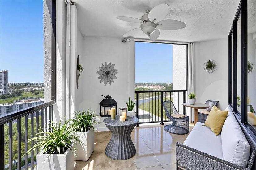 Picture of 300 Three Islands Blvd # 518, Hallandale Beach FL 33009