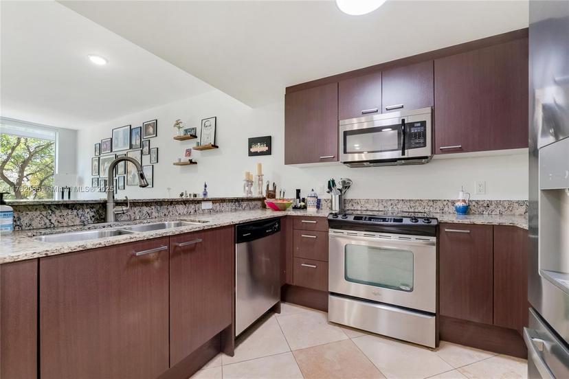 Picture of 3001 SW 27Th Ave # 301, Miami FL 33133