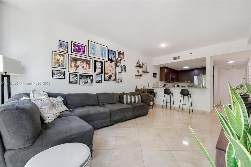 Picture of 3001 SW 27Th Ave # 301, Miami FL 33133