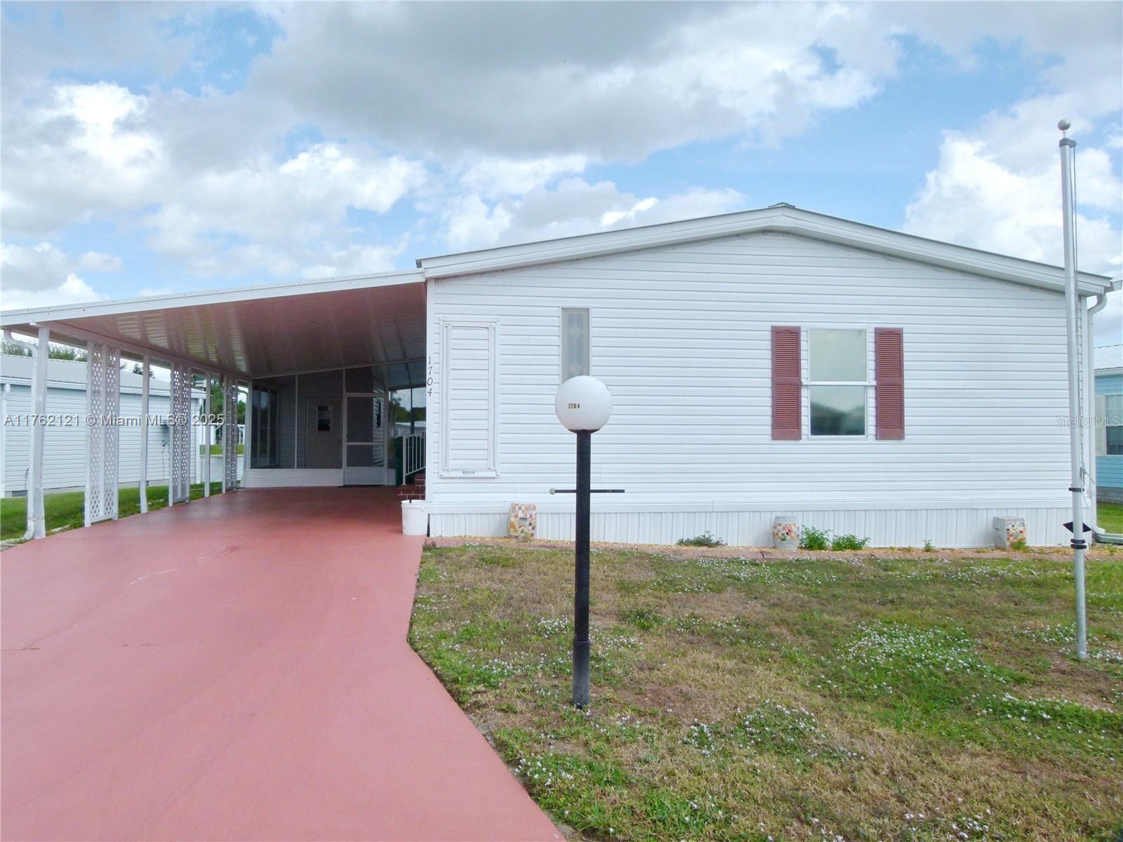 Picture of 1704 SW 35Th Circle, Okeechobee, FL 34974