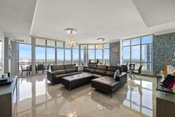 Picture of 3535 S Ocean Dr # 2606, Hollywood, FL 33019