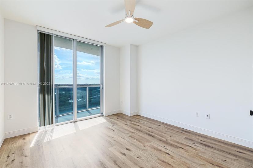 Picture of 2641 N Flamingo Rd # 1205N, Sunrise FL 33323