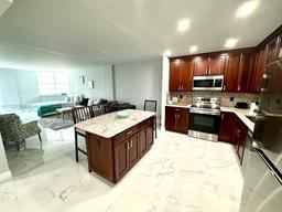 Picture of 19370 Collins Ave # 826, Sunny Isles Beach, FL 33160