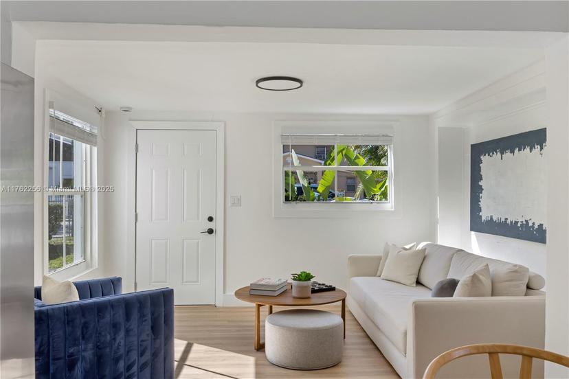 Picture of 919 NW 100Th St, Miami FL 33150