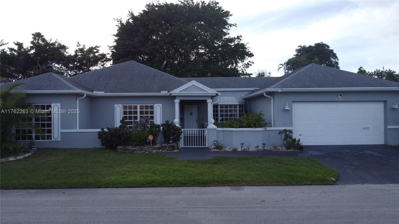 Picture of 4511 Queen Palm Ln, Tamarac, FL 33319