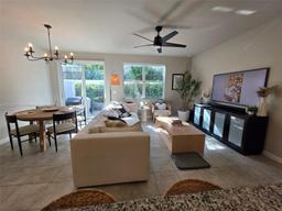 Picture of 5631 Enclave Dr # 5631, Mangonia Park, FL 33407