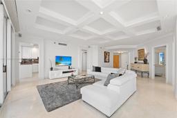 Picture of 21150 Point Pl # 1102, Aventura, FL 33180
