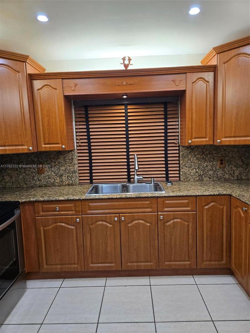 Picture of 5112 SW 151St Pl, Miami FL 33185