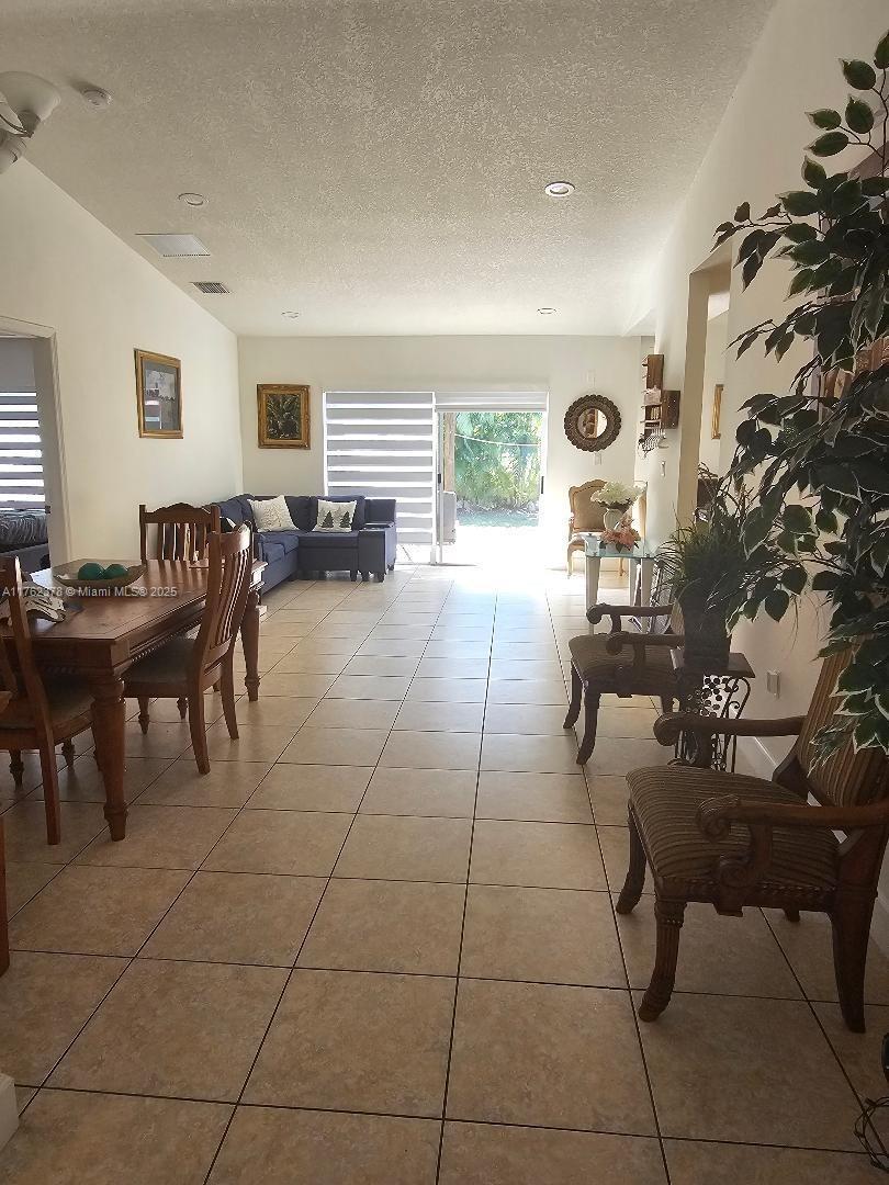 Picture of 9108 SW 211Th Ln, Cutler Bay FL 33189