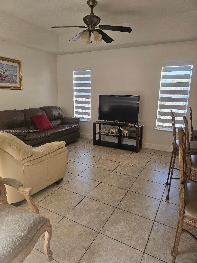 Picture of 9108 SW 211Th Ln, Cutler Bay FL 33189
