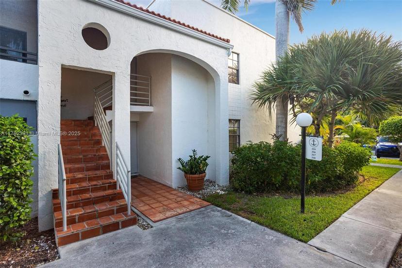 Picture of 3553 Magellan Cir # 1, Aventura FL 33180