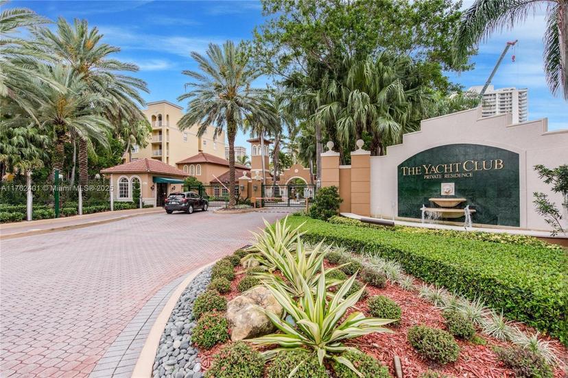 Picture of 19555 E Country Club Dr # 8502, Aventura FL 33180